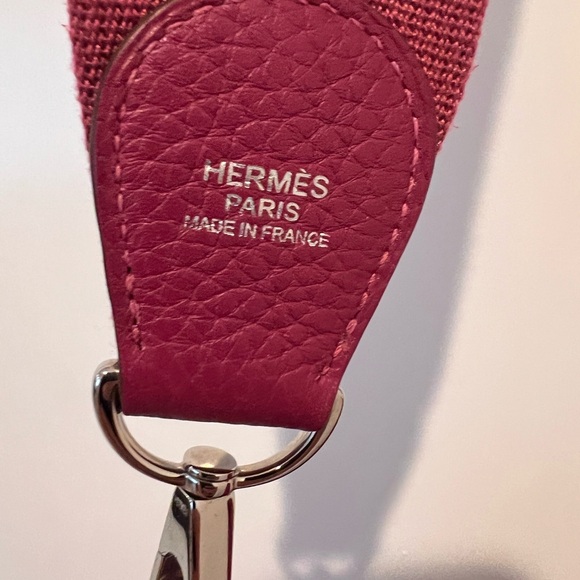 Plum leather Hermes Clemence Evelyne III - Picture 6 of 14